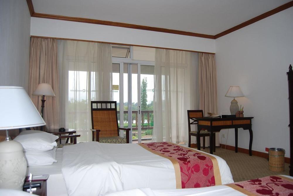 Yunnan Dianchi Garden Resort Hotel & Spa Kunming Bagian luar foto