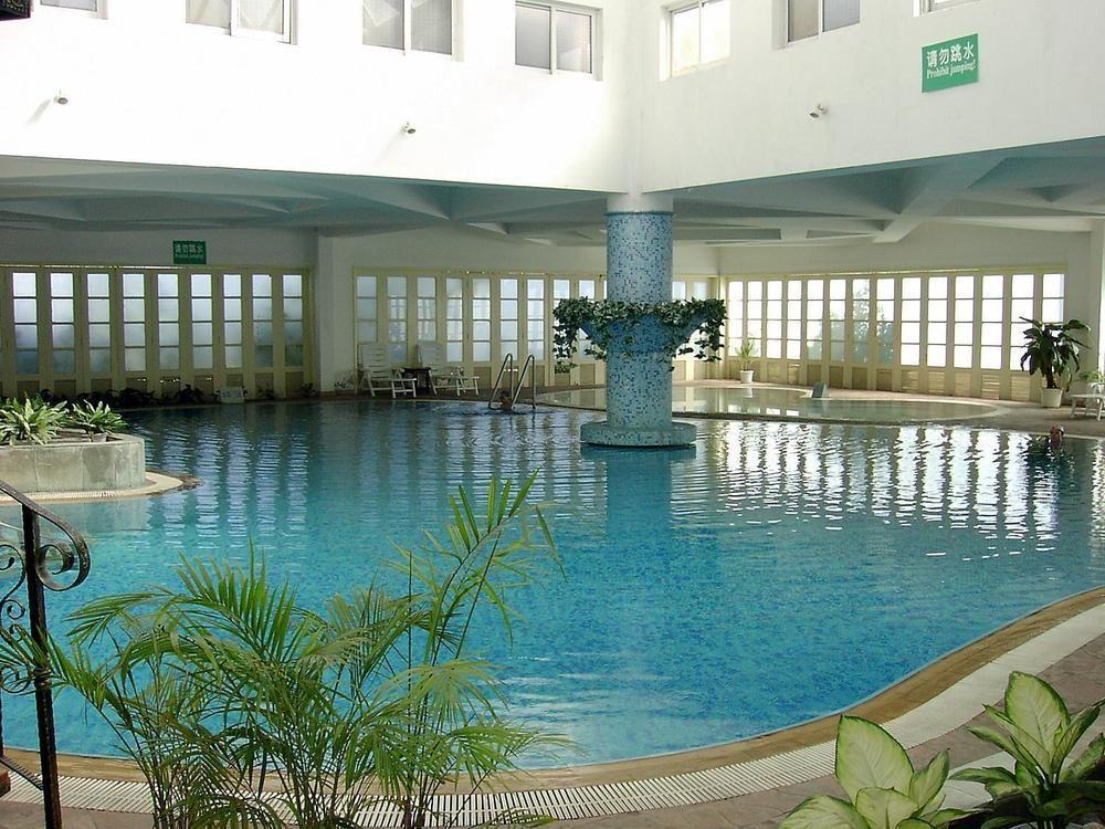 Yunnan Dianchi Garden Resort Hotel & Spa Kunming Bagian luar foto
